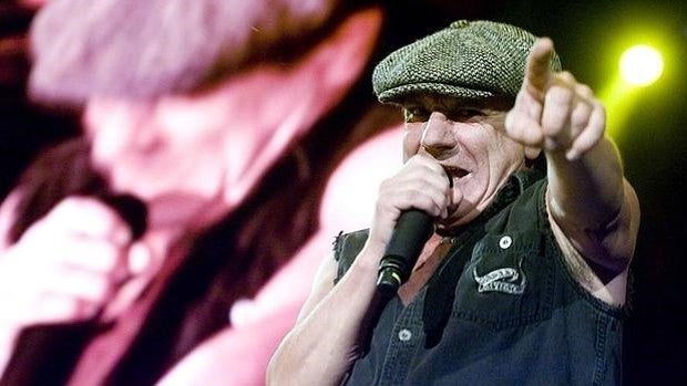 Diez cosas que no sabías del cantante de AC/DC, que publicará su biografía 'Las vidas de Brian'