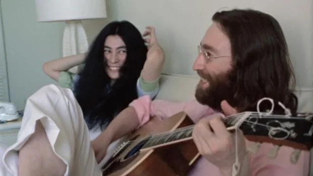 Ve la luz un vídeo inédito de 'Give peace a chance' con John Lennon y Yoko Ono