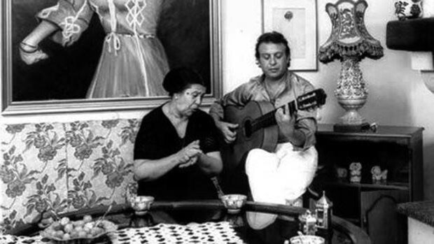 Los flamencos cantan a sus madres: más allá del olvido