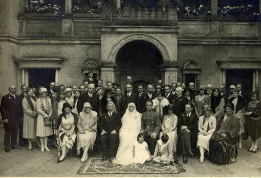 La madre del conde, Elzbieta, el día de su boda, en el castillo de Gołuchów el 26 de junio de 1929