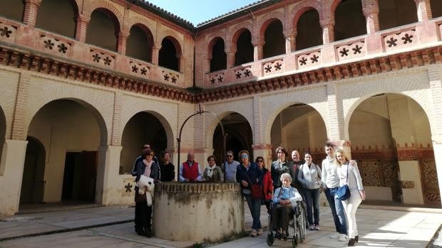 De paseo por el arte mudéjar y gótico de la vida más monacal