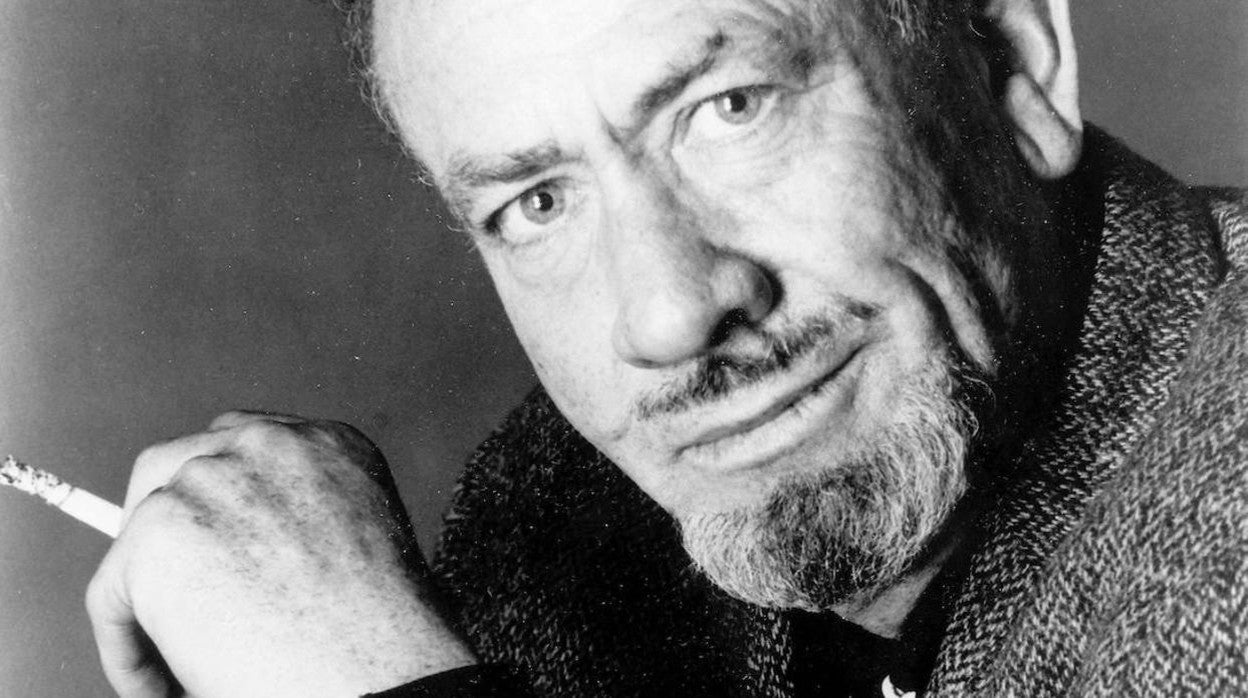 El escritor estadounidense John Steinbeck