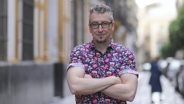 Benito Olmo: «La novela negra está sobreviviendo a la saturación del mercado»