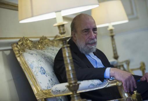 Raúl Zurita, en otro momento de la entrevista