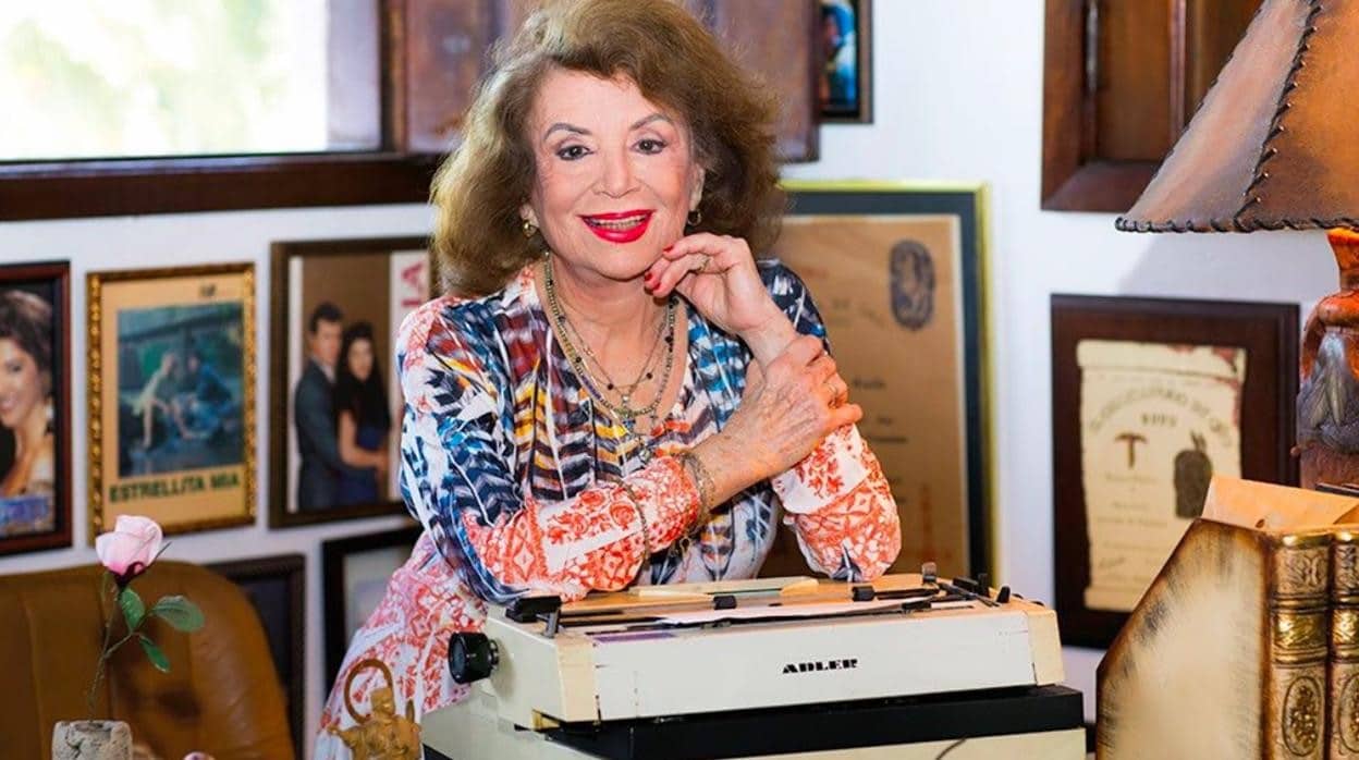 La escritora cubana Delia Fiallo