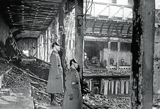 El Reichstag tras su incendio (1933)