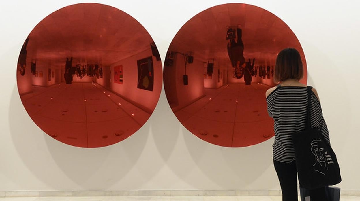 Dos de las piezas de Anish Kapoor de la muestra