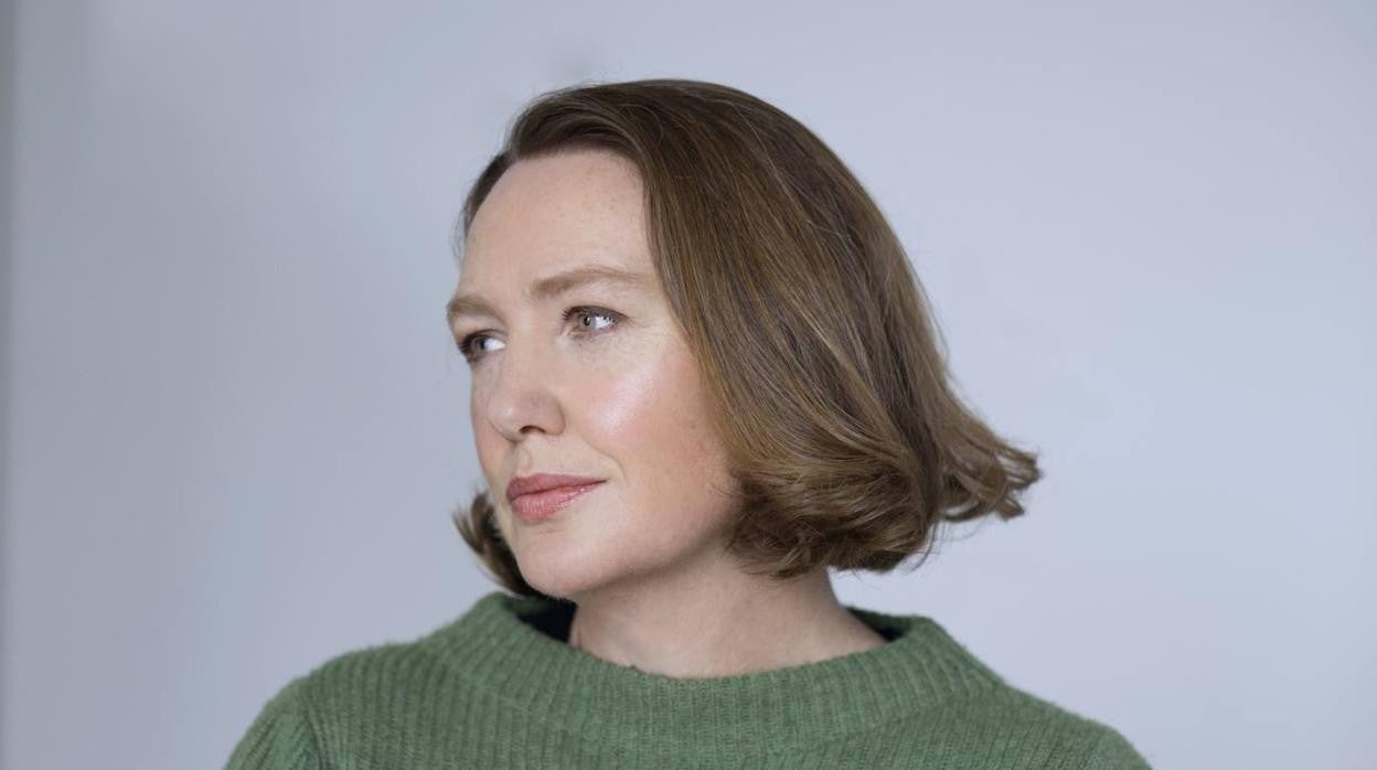 La escritora británica Paula Hawkins
