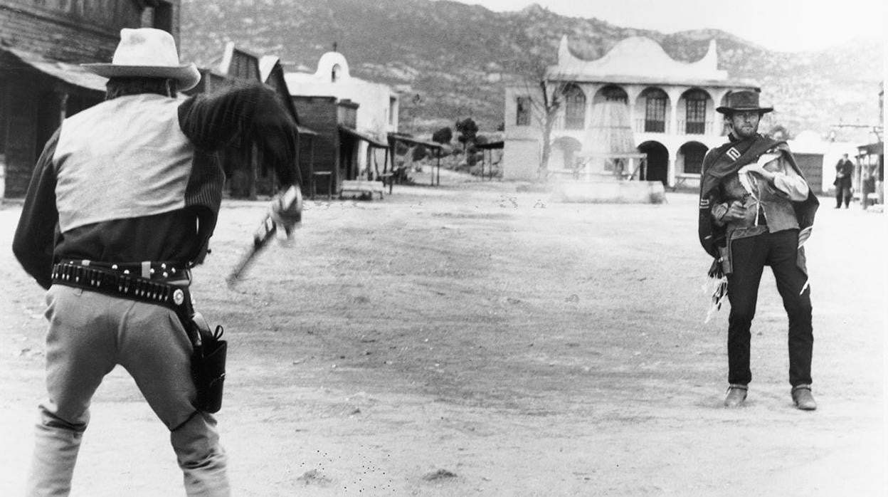 Clint Eastwood y Antonio Molino Rojo en 'Por un puñado de dólares' (1964)