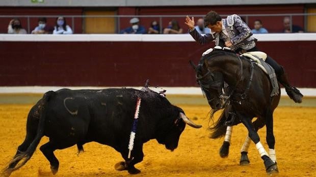 Guillermo Hermoso de Mendoza arrasa en la apertura de San Mateo