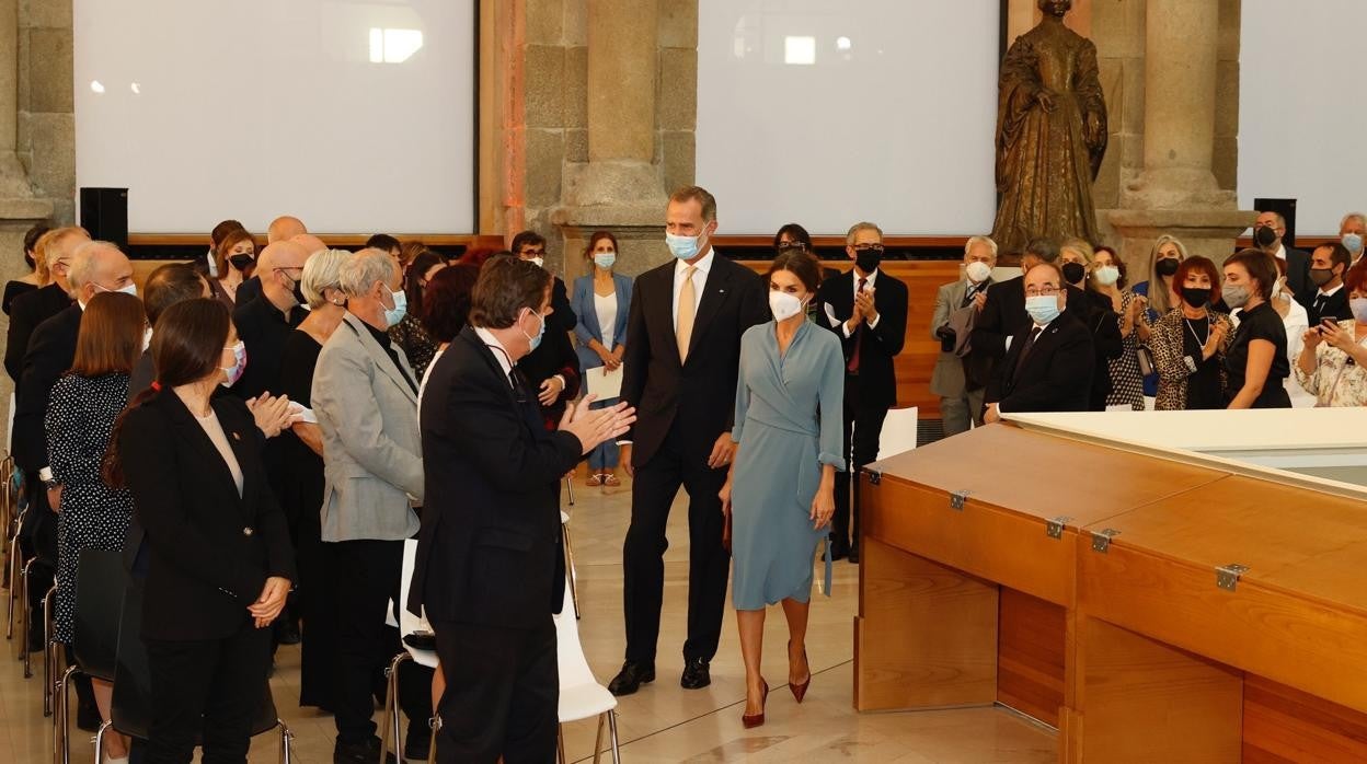 Los Reyes, con los premiados e invitados