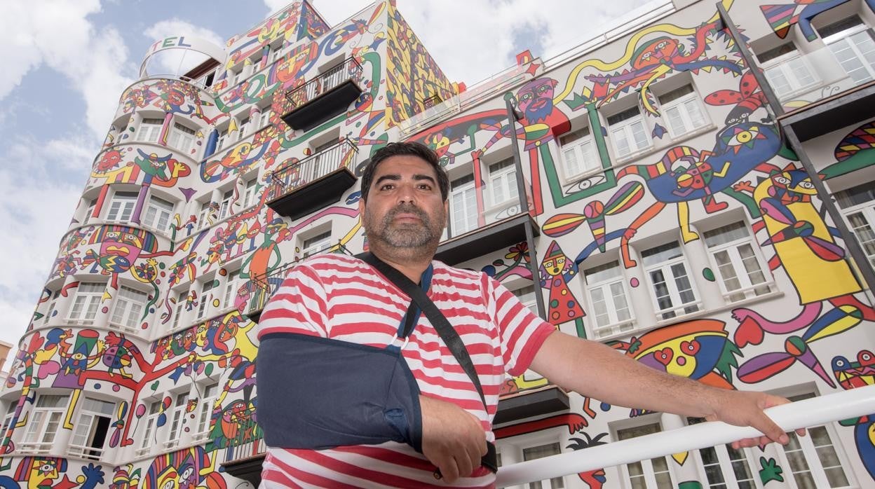 José Luis Mesas, el artista del mural que el Ayuntamiento de Palma quiere borrar