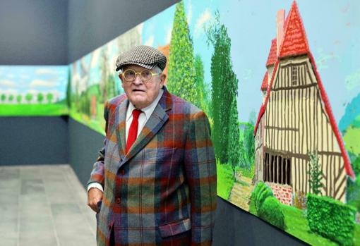 David Hockney, el pasado día 7 en el Museo de l’Orangerie de París con sus obras realizadas en Normandía