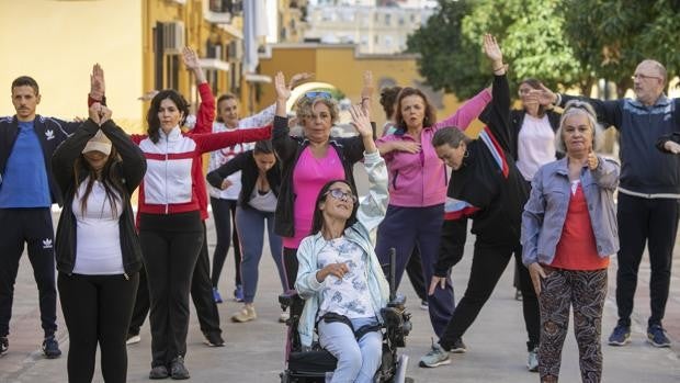 El programa ‘Bailar mi Barrio’ llega en su nueva edición a los distritos Macarena y Nervión