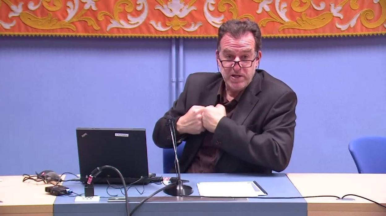 Gabriel Insausti imparte clases en la Universidad de Navarra