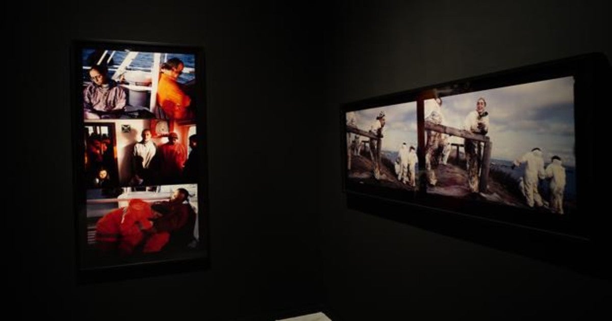 Una de las nuevas salas del Reina Sofía, dedicada a los movimientos del 15-M y el 8-M