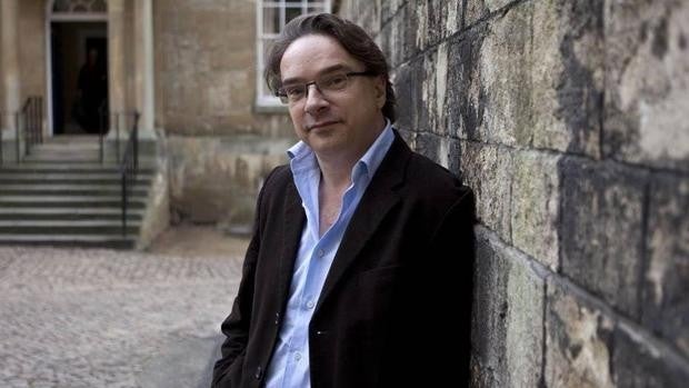 Orlando Figes y los hilos invisibles