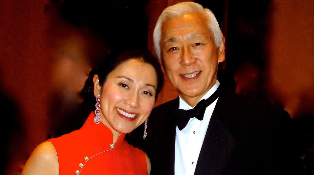 Oscar Tang y su esposa, Agnes Hsu-Tang