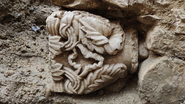 El desafío de rescatar el claustro románico del monasterio de San Zoilo que sustenta su joya plateresca