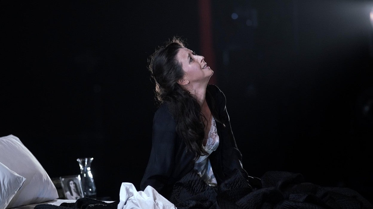 Lisette Oropesa, en el Teatro Real en 'La traviata'