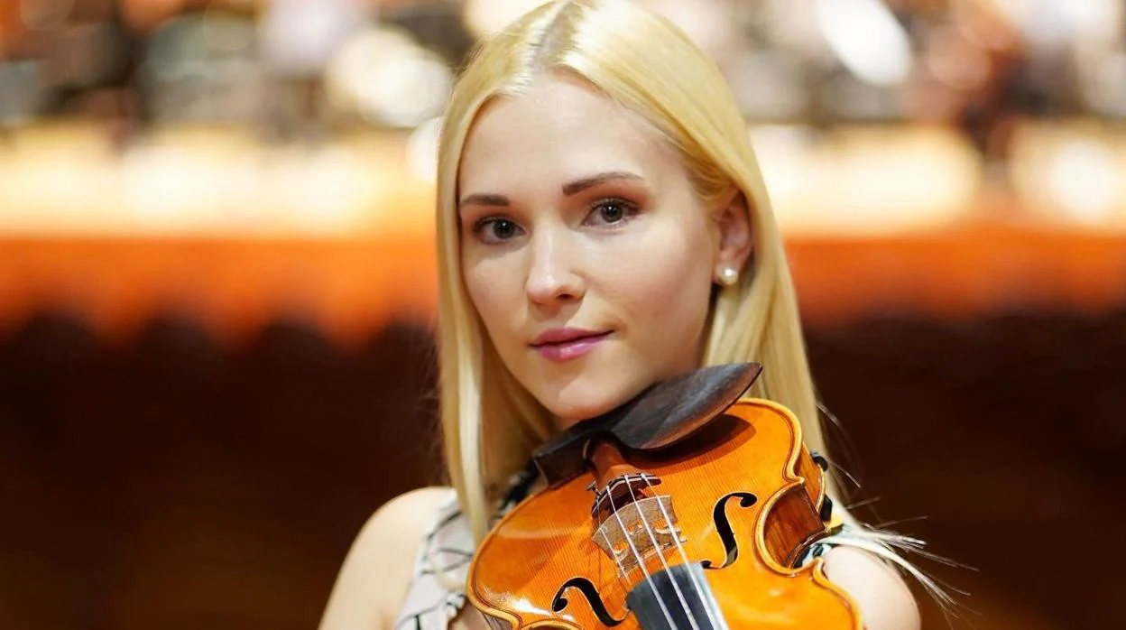 La violinista ucraniana Anastasiya Petryshak