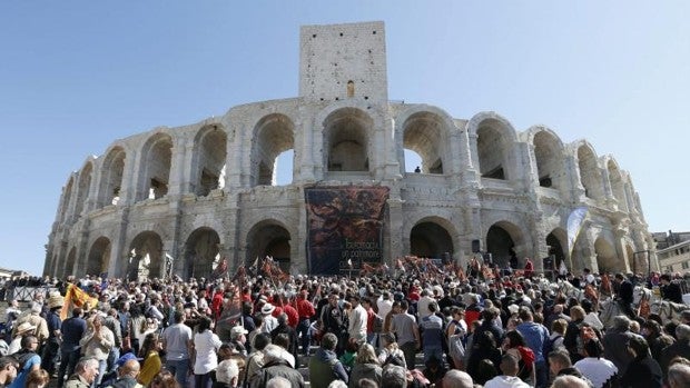 Los peligros del animalismo y el antiespecismo: no solo buscan acabar con los toros, quieren deconstruir la cultura
