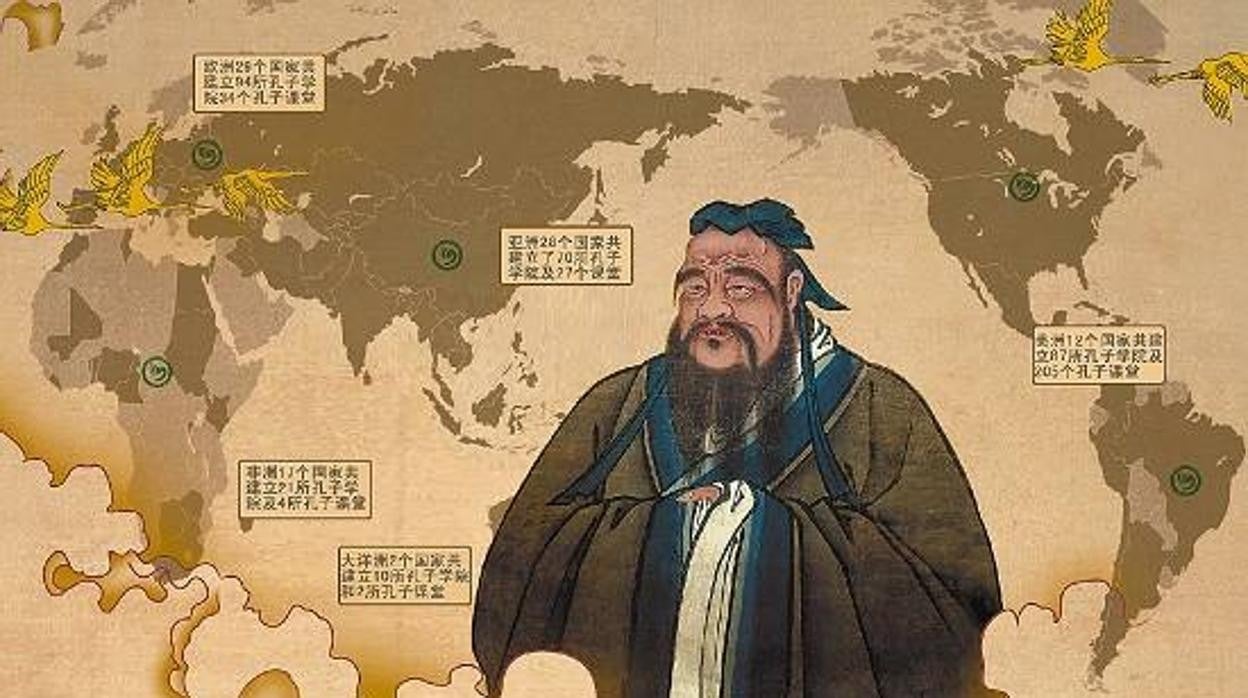 Grabado de Confucio rodeado de sus ‘sentencias’