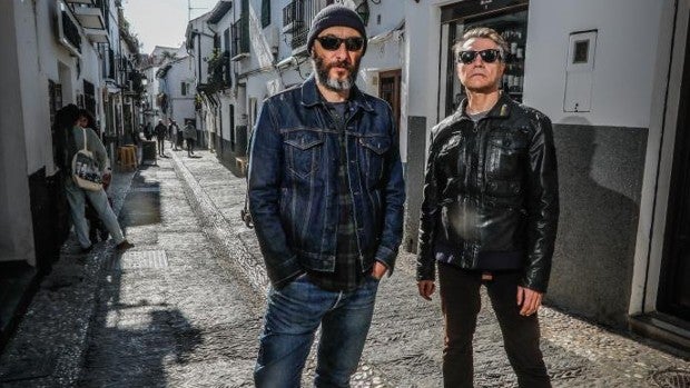 El Lope de Vega renueva la tradición con el flamenco indie de Los Planetas y Niño de Elche