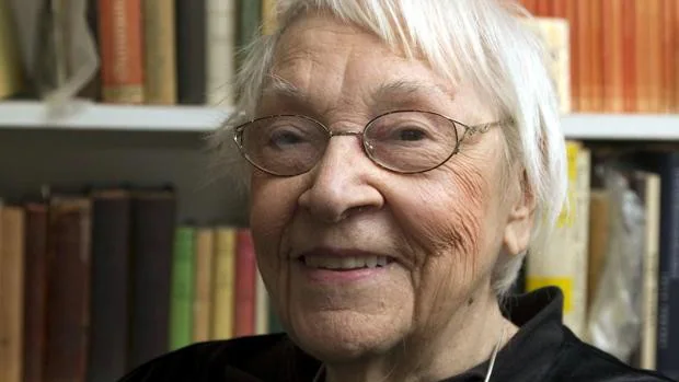 Muere a los 106 años la pintora Carmen Herrera, una de las máximas figuras de la geometría latinoamericana
