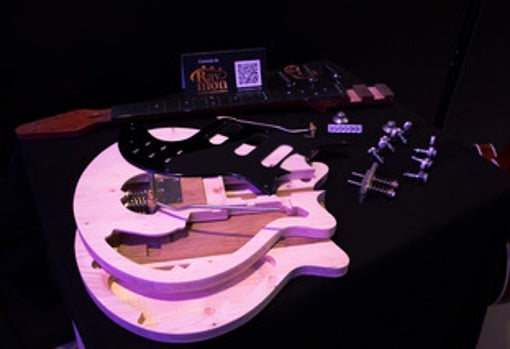 La guitarra 'Red Special' desmontada por partes