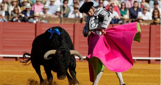 Morante de la Puebla remata con una media