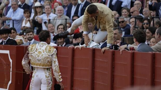 El polémico brindis de Antonio Ferrera a Joaquín podría ser sancionado con hasta 60.000 euros