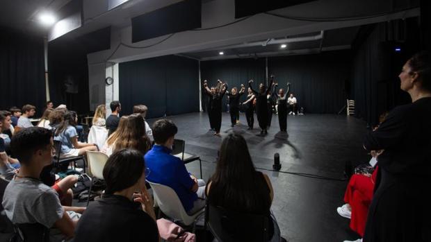 Eva Yerbabuena lleva el flamenco al instituto