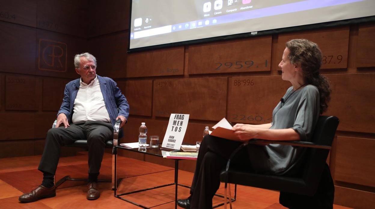 Un momento de la charla de Juan Suárez con Luz Fernández-Valderrama