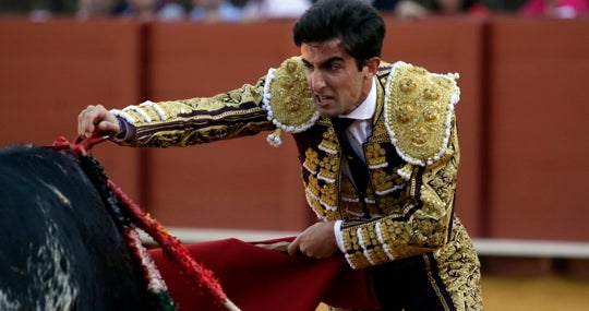 Pablo Páez dejó una buena estocada al primero de la tarde