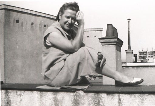 Conde, en el tejado de su casa en la calle Ferraz