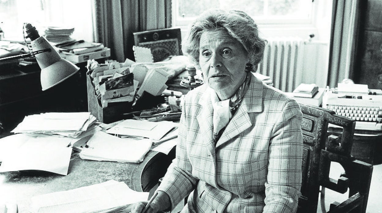 La autora y periodista Rebecca West (Londres, 1892-1983)