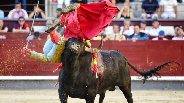 Cornada y fractura de mandíbula de Isaac Fonseca en Las Ventas