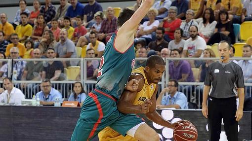 El Herbalife sufre ante el Baloncesto Sevilla para seguir invicto (76-67)