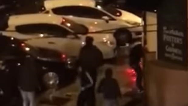 Brutal emboscada de ultras del Sevilla a hooligans ingleses