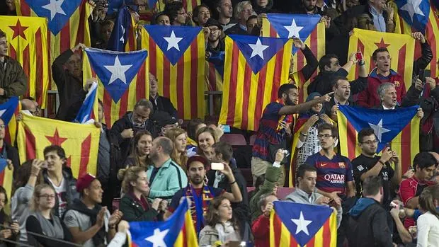 El Camp Nou se inundó de esteladas contra el BATE Borisov