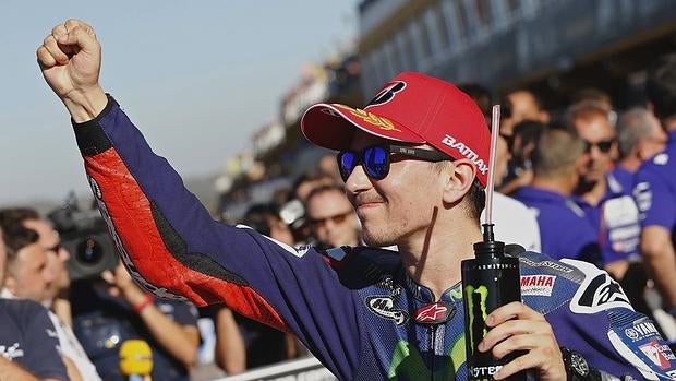 Jorge Lorenzo expresa su alegría tras la pole del sábado