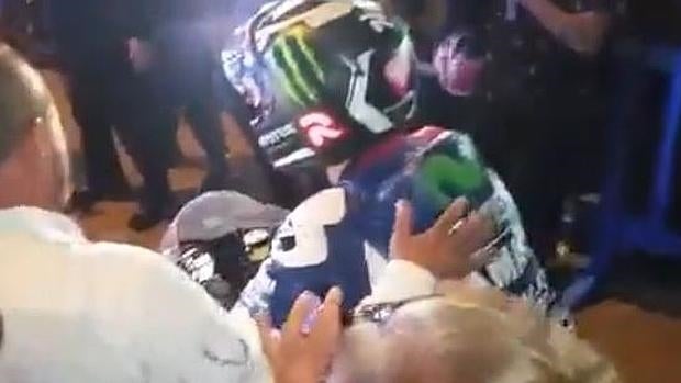 Una captura de vídeo de Jorge Lorenzo antes de la exhibición