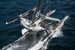 Trofeo Julio Verne: “IDEC Sport” a tan solo 25 millas del “Spindrift 2”