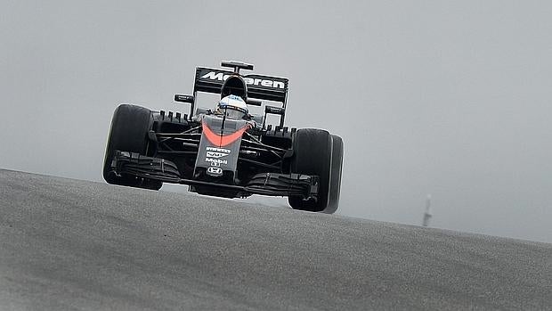 Boullier no descarta una mejora de dos segundos en el McLaren 2016