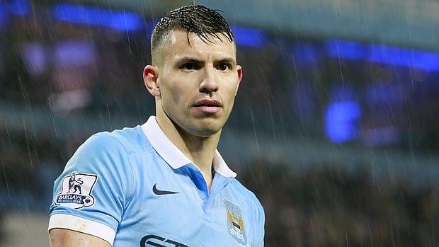 El City golea con doblete de Agüero