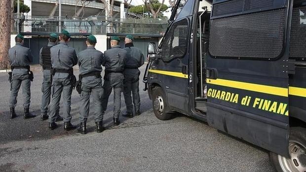 Agentes de la Policía financiera italiana