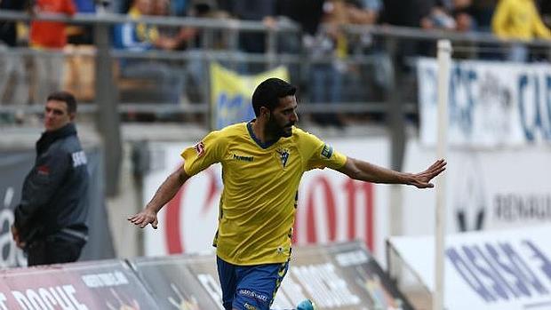 Los goles de Güiza, sinónimo de victoria del Cádiz CF