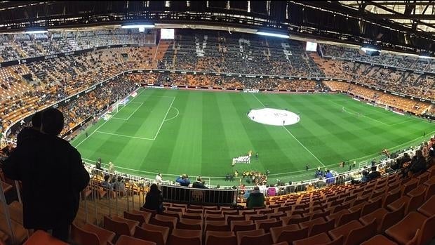 Aspecto que presenta Mestalla instantes antes del partido