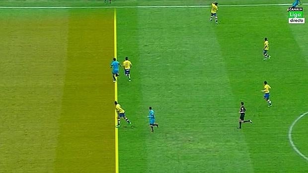 El grave error arbitral que le dio los tres puntos al Barça